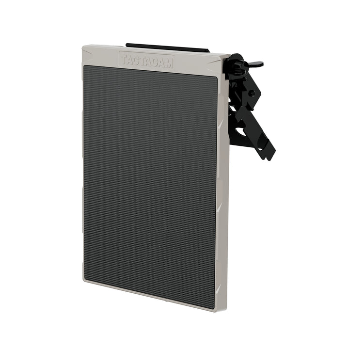 REVEAL Solar Panel R5 with mounting plate, quarter view