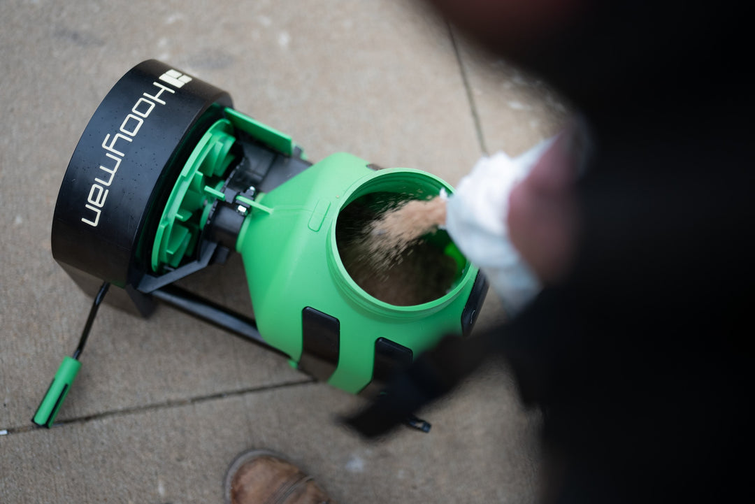 Hooyman manual chest spreader spreading granular media